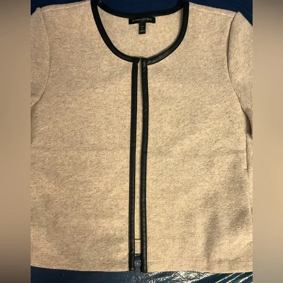 Banana Republic Cream Jacket with Black Accent - Picture 3 of 10